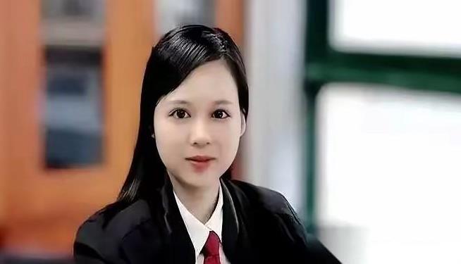 一位曾活跃于海外的深圳前女律师，昔日以高调反华言论博取关注，甚至不惜编造故事、伪