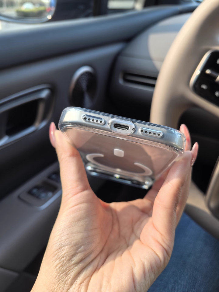 刷到一理想女车主的好评。大家来看看是理想哪款车？我目测应该是i6或者i8～