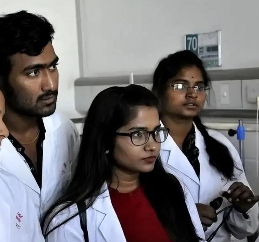 印度反华势力正在觊觎中国高校？这几年在华的印度留学生数量涨得有点离谱，不是说留学