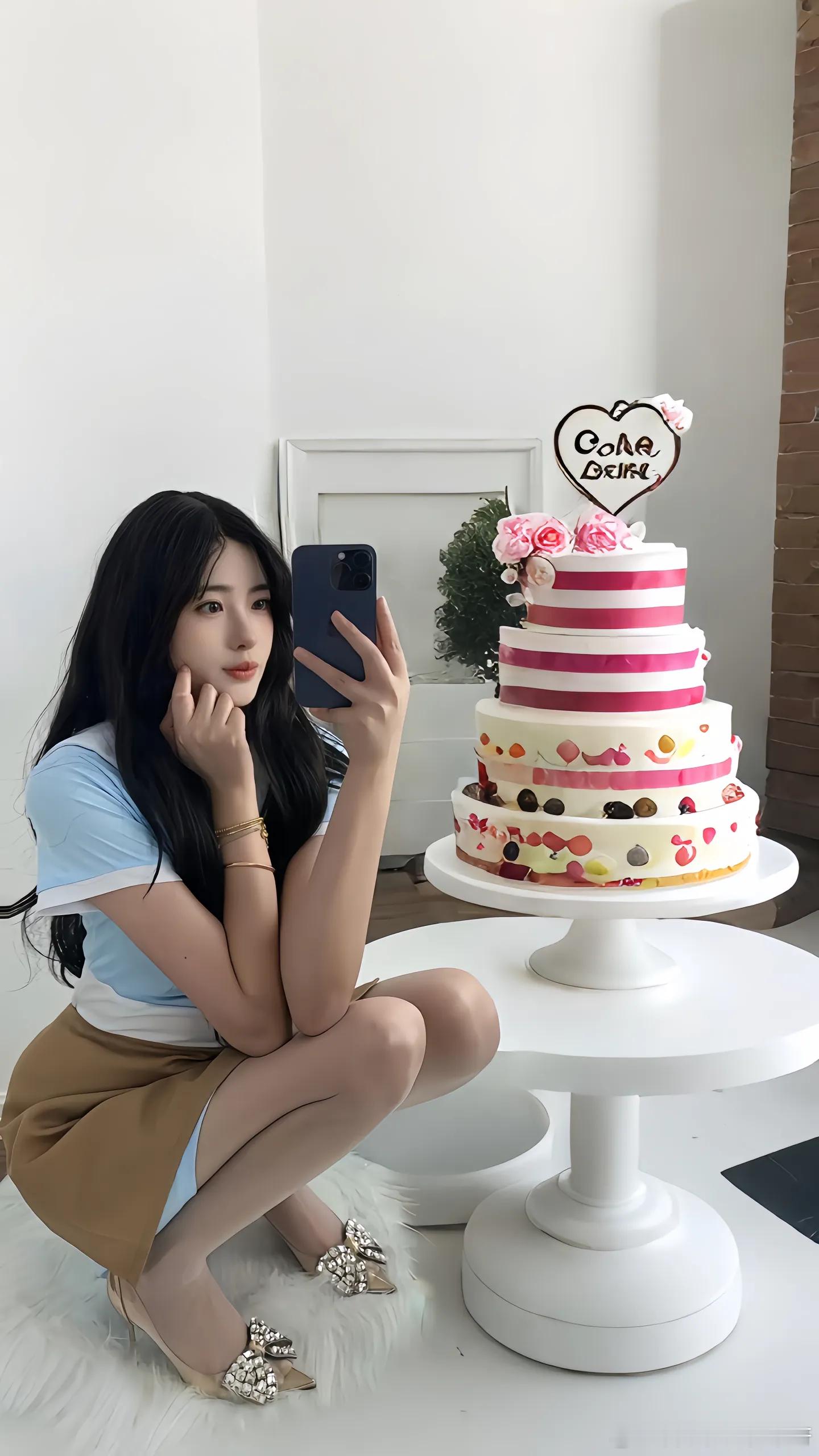 卖蛋糕的小姐姐~