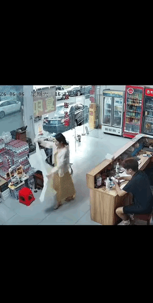 散了吧，我觉得她们在炫耀，但是我没有证据。
