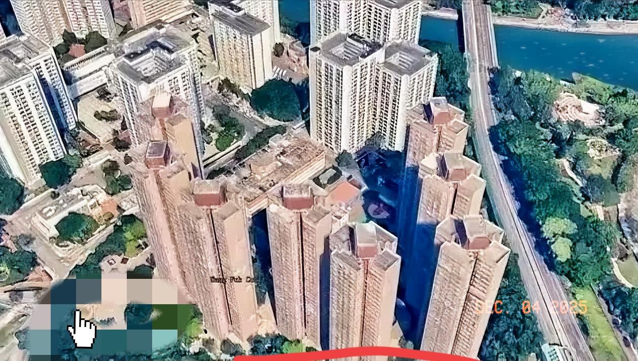 香港宏福苑，据说保险保了20亿元，现在各届捐款累计6亿。两项加起来一共26亿，