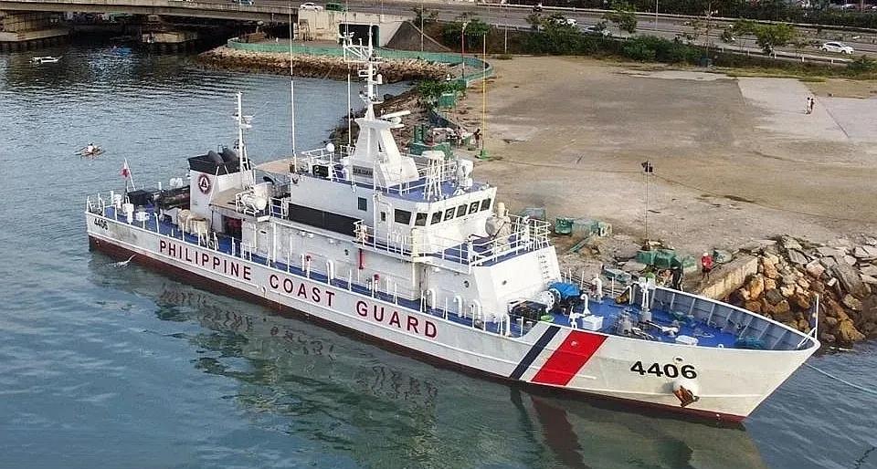 这艘4406号就是8月11日那艘的菲律宾海警船综合情报，侵闯我岛及周边海域并遭