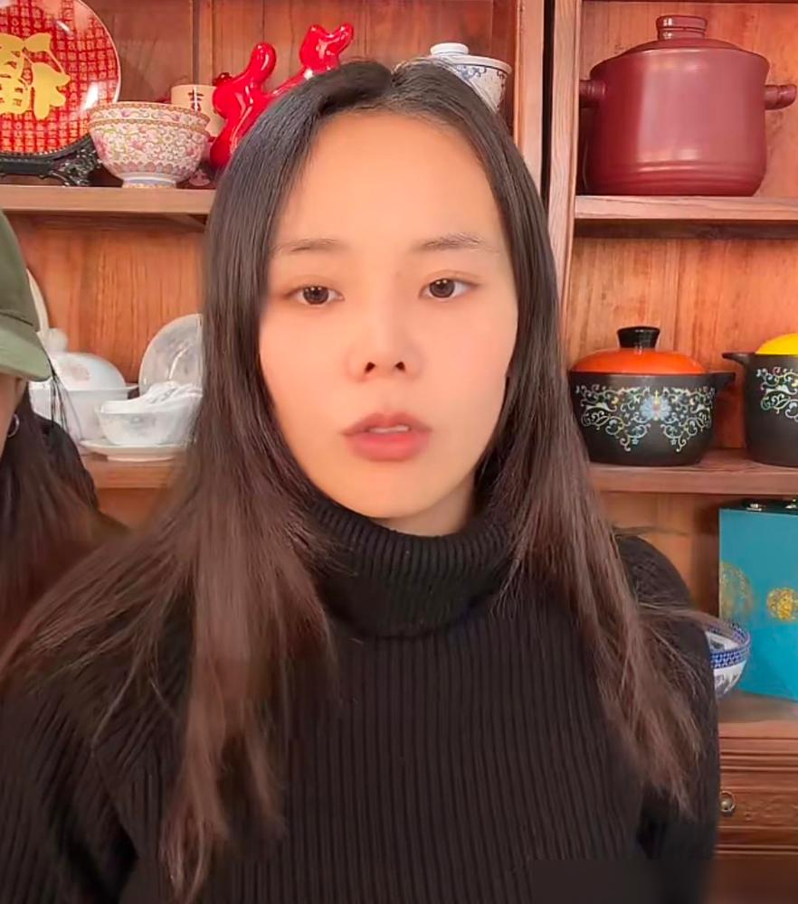 熊磊说，我对她就是熟悉的陌生人！今天晚上直播，有网友提到了许敏！其实就是昨晚