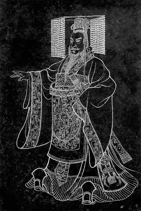 秦始皇和亚历山大谁更伟大？其实这明显的了。秦始皇留下统一的国家，统一的文字，