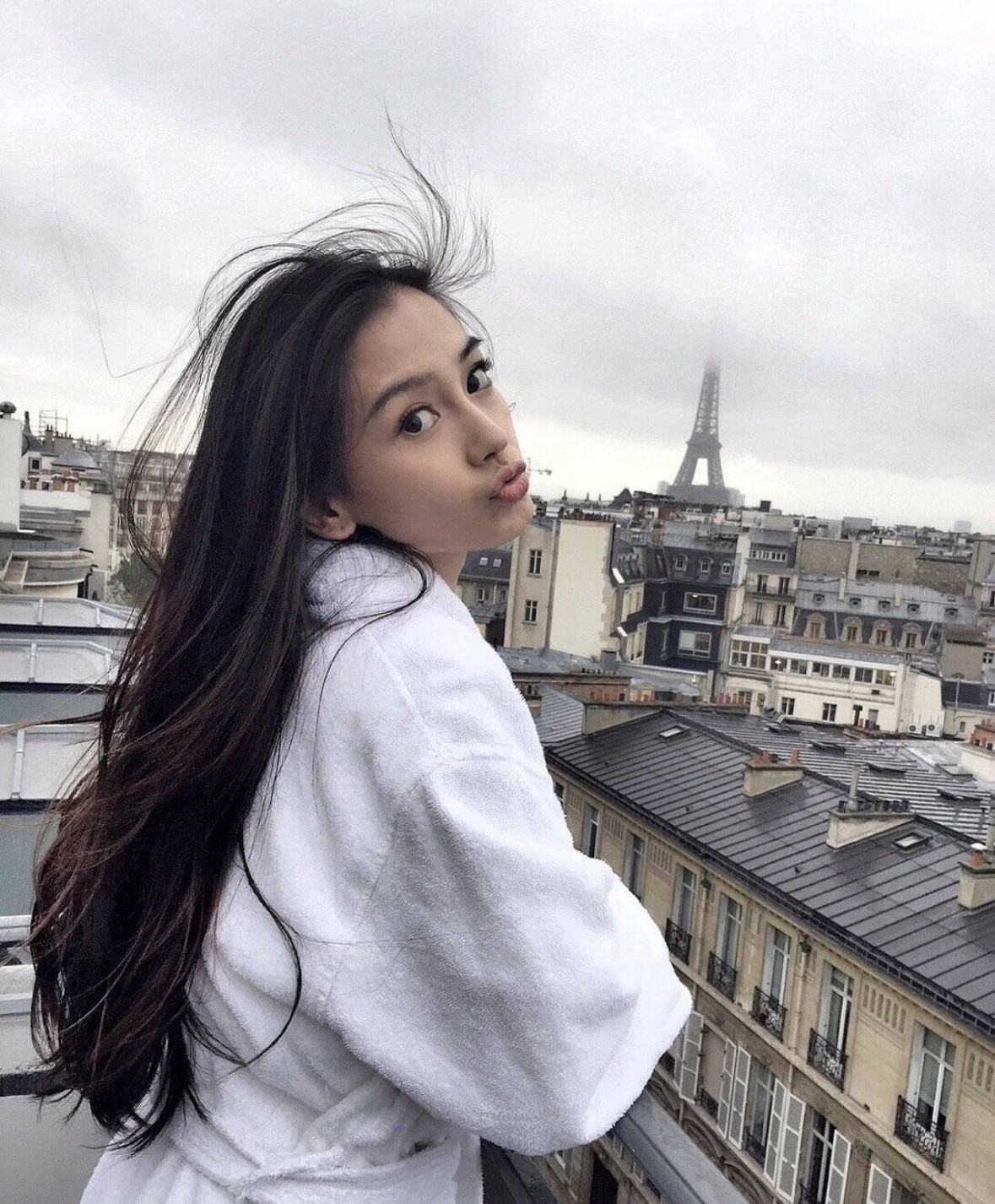真美女无惧素颜就让素颜无修的我们Angelababy素颜转场视频