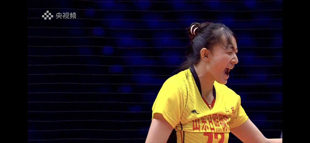山东女排双杀上海女排打进全运会决赛！刚刚打完，山东女排非常干脆的以3:0击败
