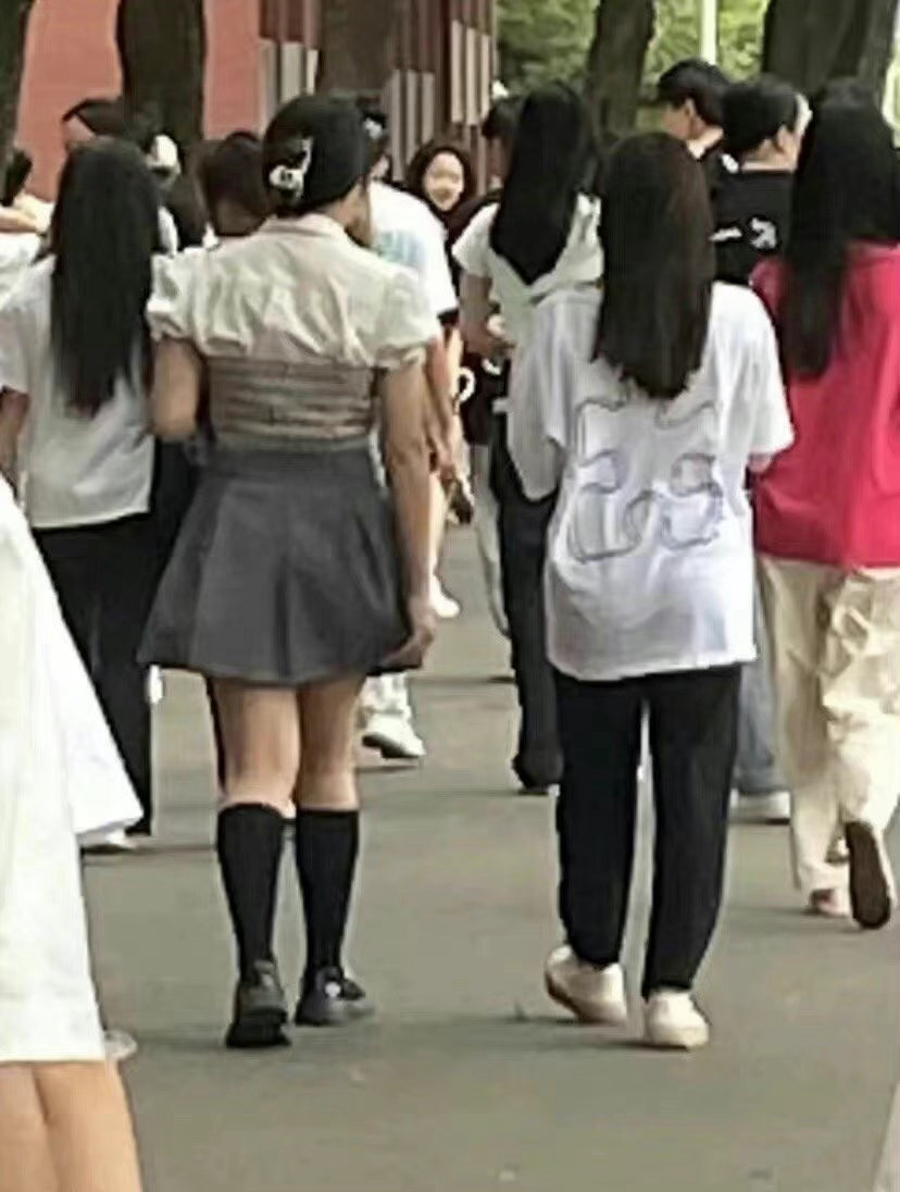 大家觉得我胖吗？需不需要减肥。​​​