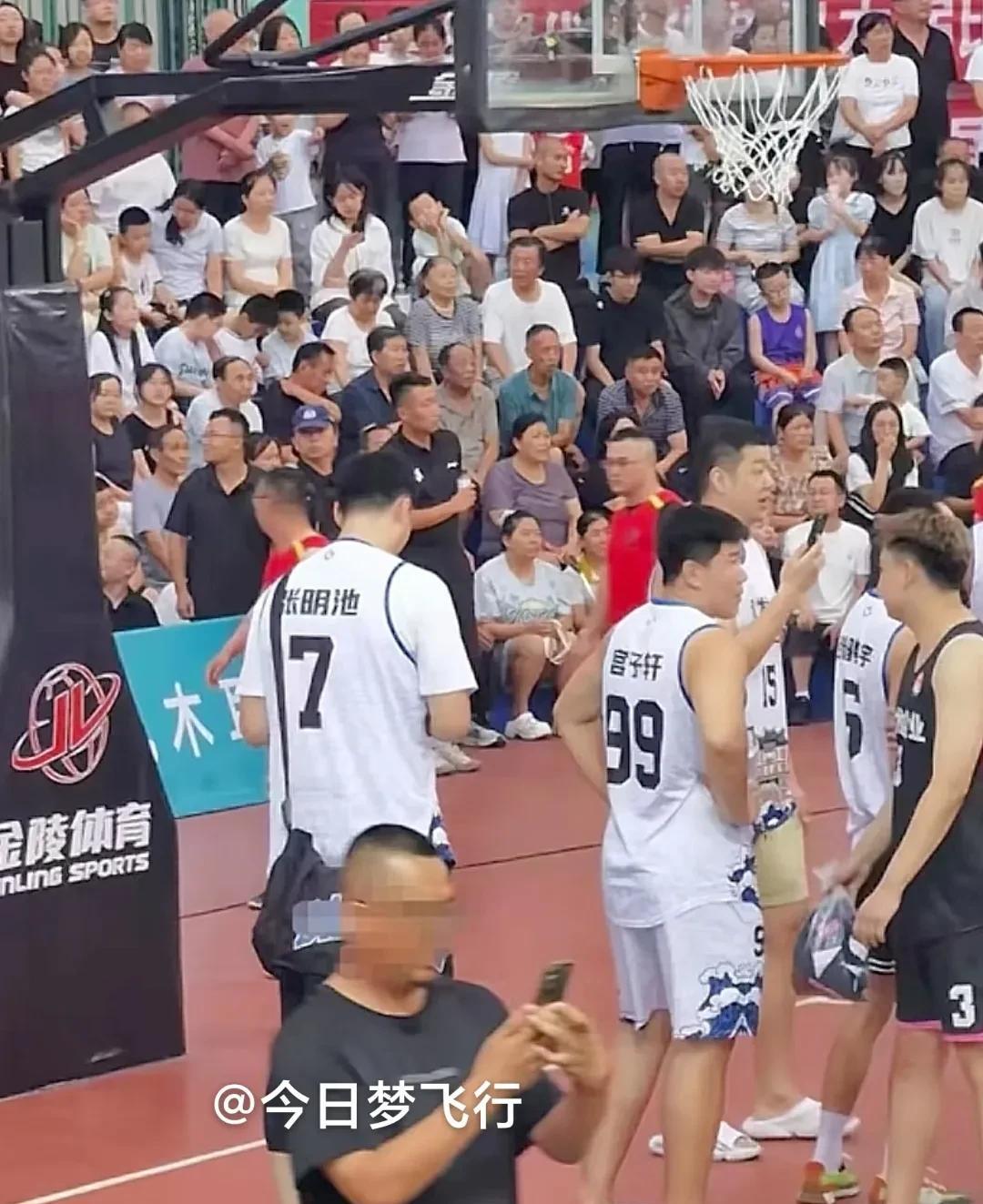 张明池是基于什么原因离开广东队的？还有两年合约期的张明池日前自宣离队，引发了广