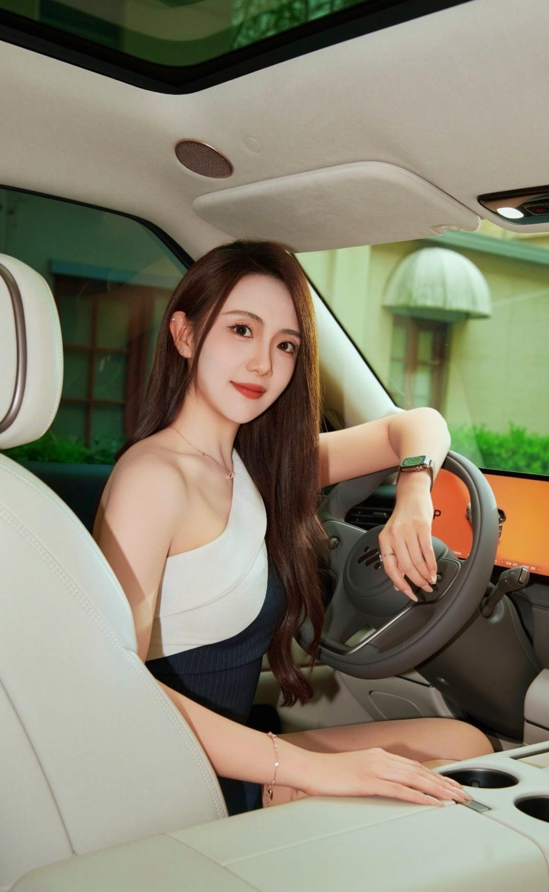 不得不承认！这就是现实!油车25万：使用10年油费10万，卖3万！电车25万