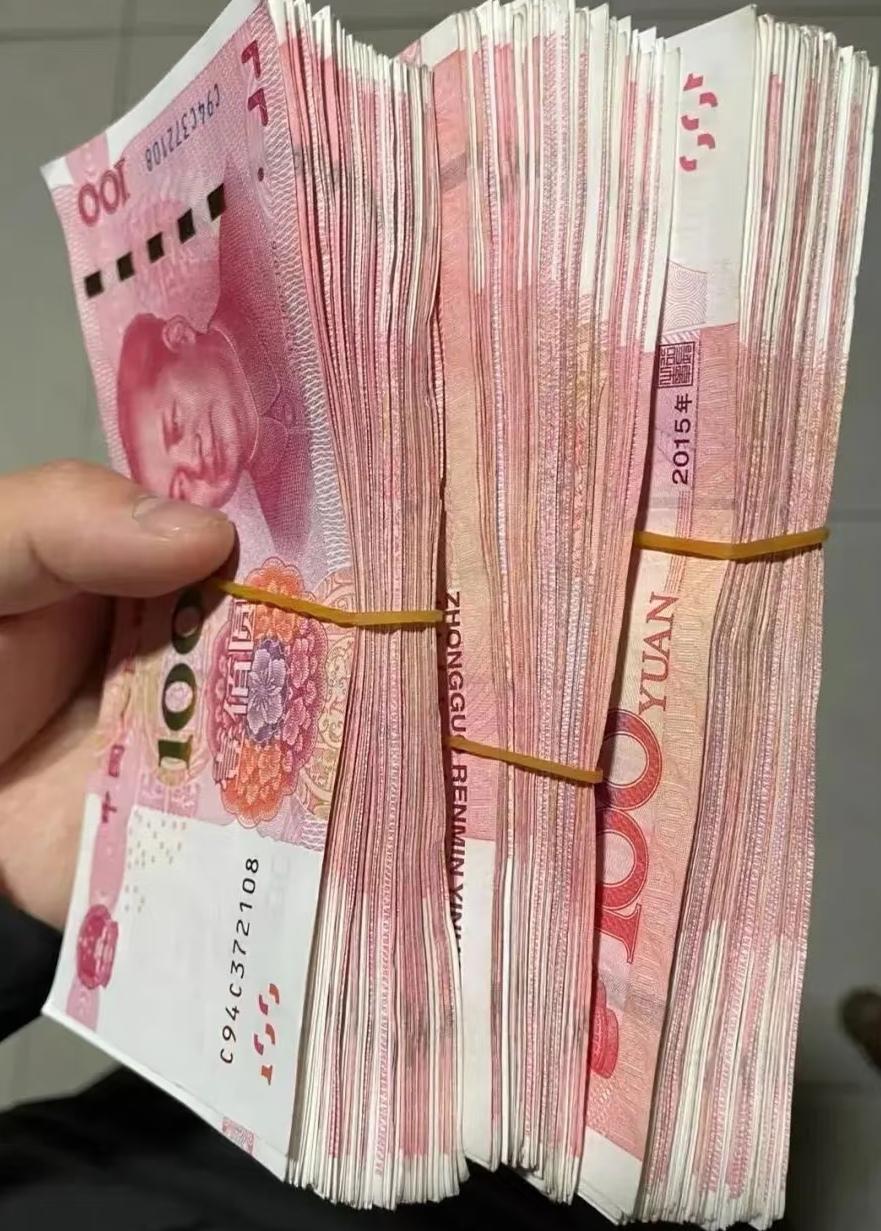 人一定要存钱。很多人都说存钱难，存钱累。其实你只要掌握正确的方法，存钱会变