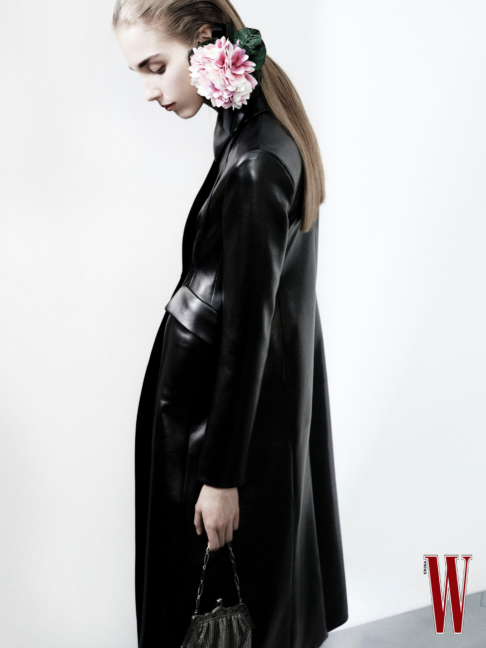 「Dior」在JonathanAnderson的Dior高级订制系列首秀开始前