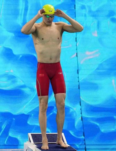 不愧是孙杨，一句话打败了99%的人！记者问孙杨：“没拿冠军难过吗？”孙杨的回答