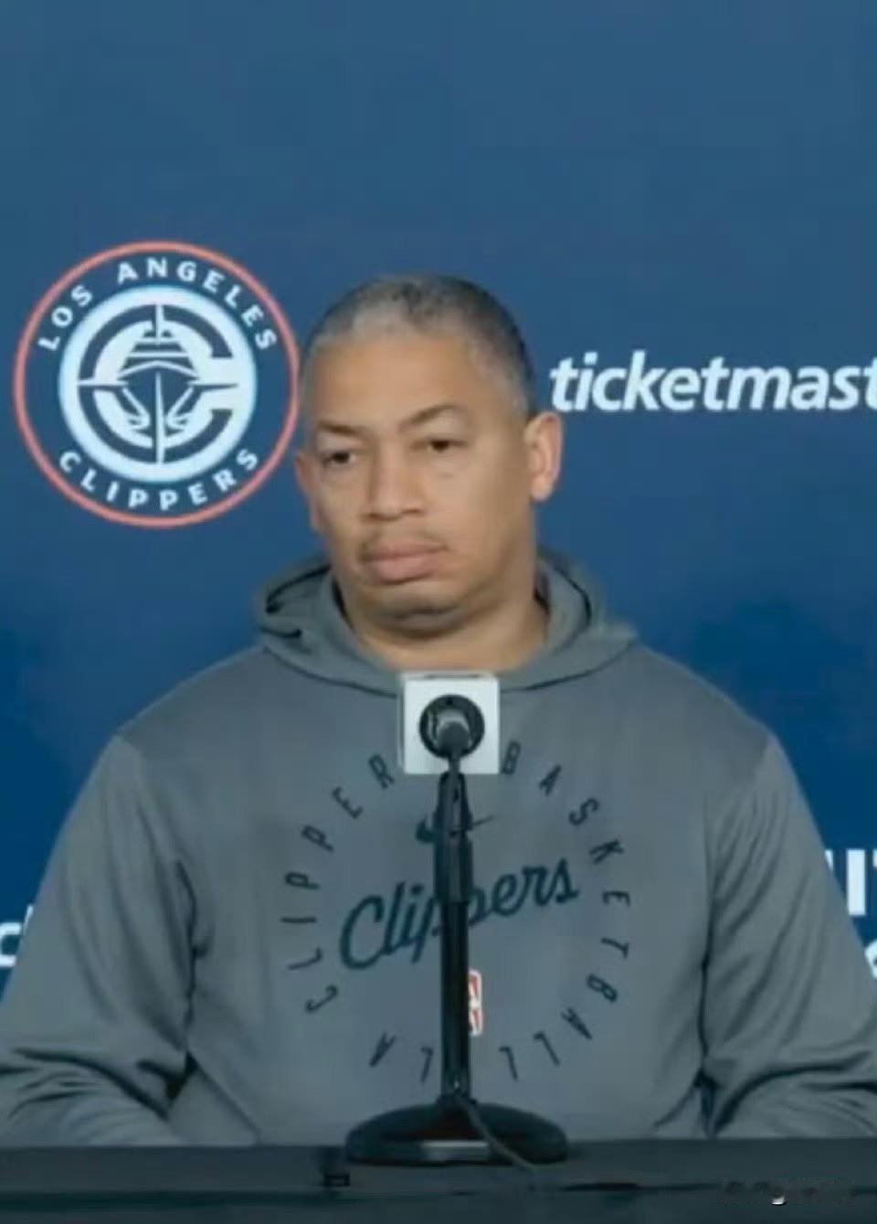 什么时候下课？泰伦卢谈伦纳德缺席：“卡哇伊不打，对我们来说，肯定是巨大的损失