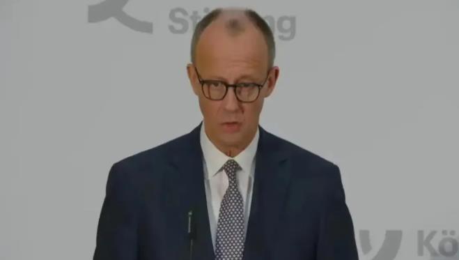 德国开始向俄罗斯示好！俄新社5月11日报道称，德国总理默茨表示他非常的感谢俄