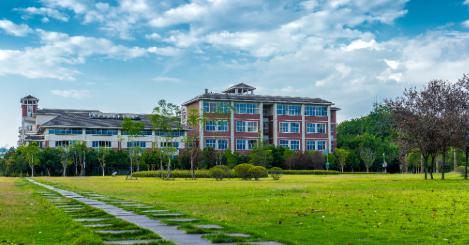 2026年多少分能上山西医科大学？王牌专业、毕业薪资、招多少人后台最近好多考生