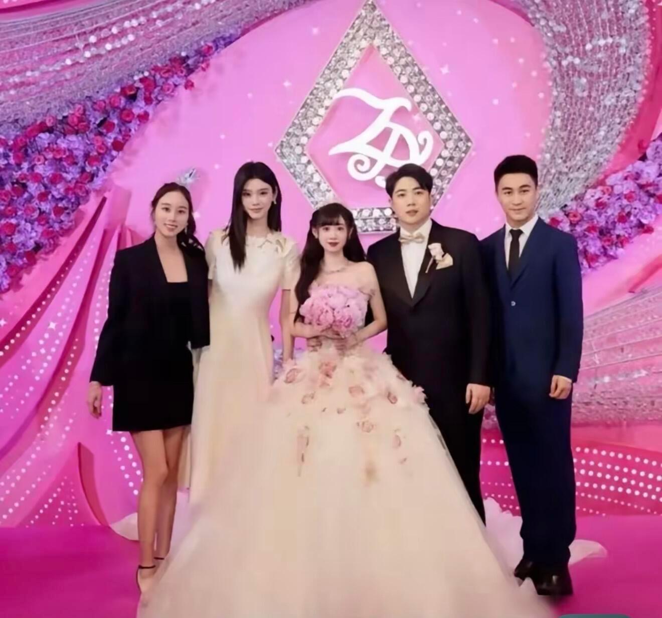 奚梦瑶婚礼上这对高颜值夫妻背景大揭秘！提起晋江系的“企二代”，特步集团的二公主丁