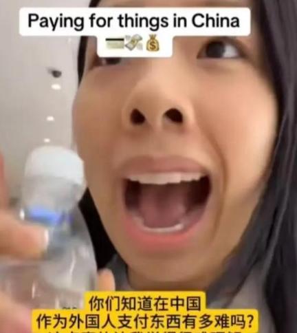 一位美国华人曾表示，中国的手机支付是最傻的事情，每次都需要掏出手机扫码，输入密码