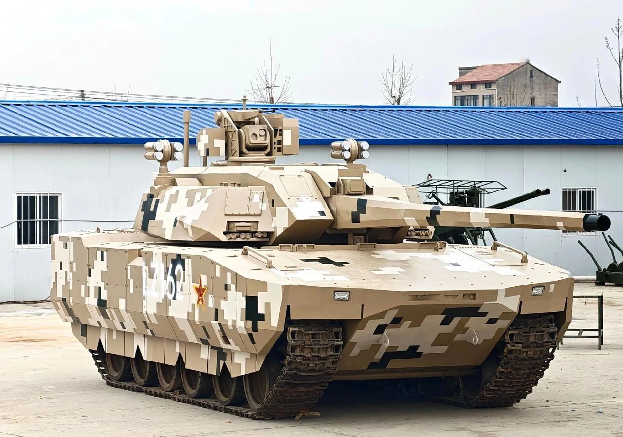 这个“百式坦克”做的有点那个味了，还原度还不错啊，不仔细看基本上可以以假乱真了！