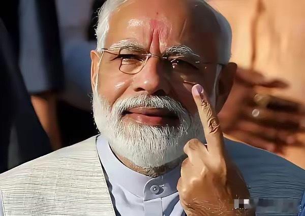 印度正在幻想，卢比能像美元一样收割全球！4月25日印媒报道，印度储备银行明确表示