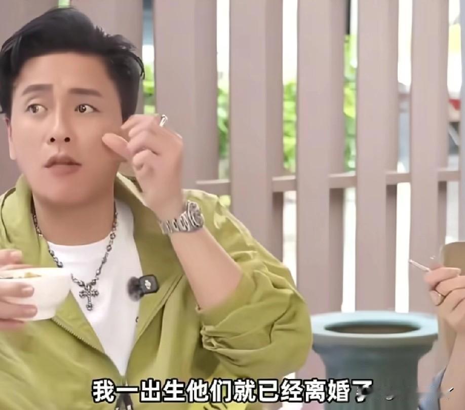 “临死前把钱花光，花不完的就送给别人，无牵无挂地走！”看到这句话时是什么感觉呢？