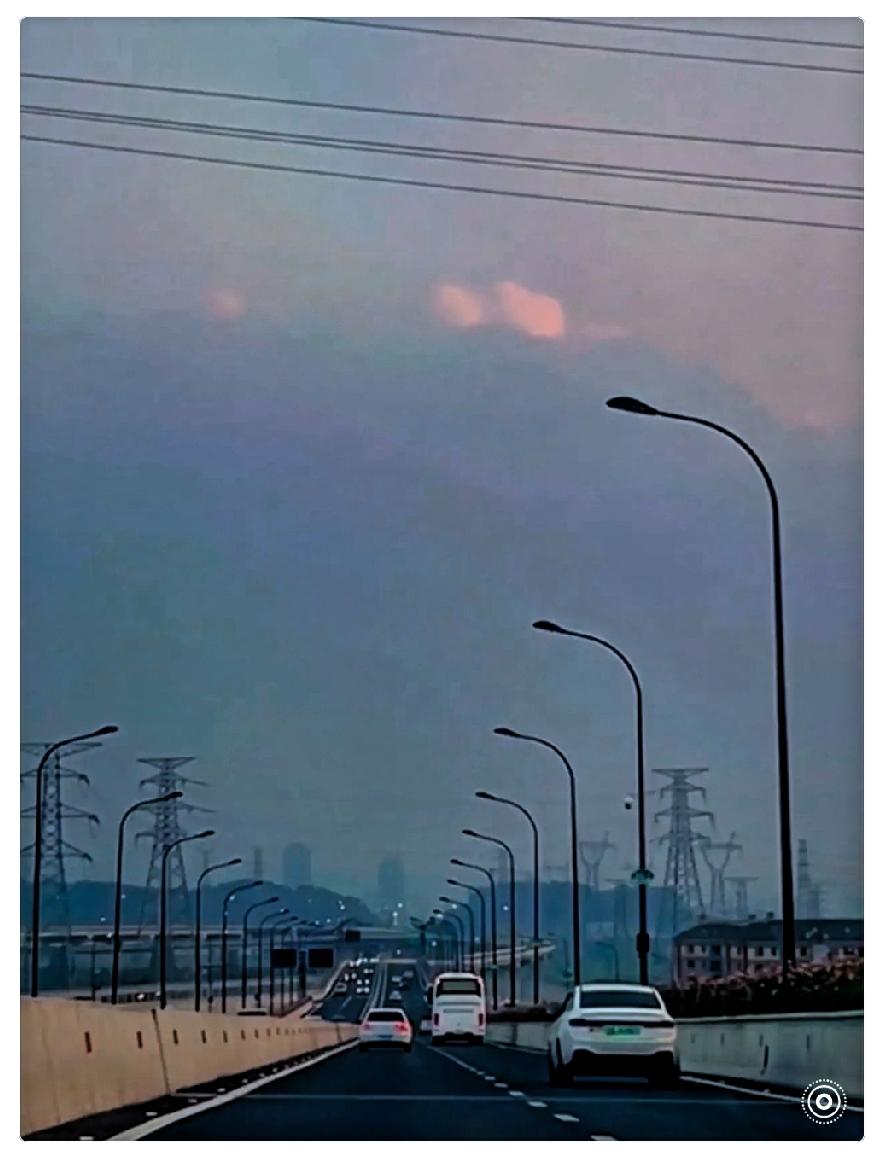 遇到尽量躲开的九种人第一，得了绝症的人和这样的人说话，你会感觉很压抑，因