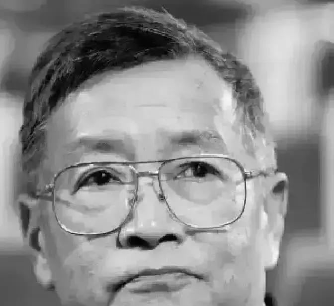 1950年，林徽因的儿子梁从诫参加高考，差2分考上清华。林徽因怀疑阅卷有问题，动