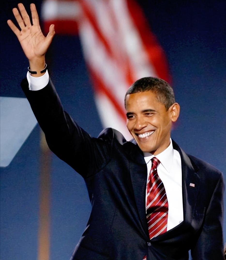 这次爱泼斯坦案件让一大帮美国政商名流全栽了，前总统克林顿、特朗普赫然在列，英国安