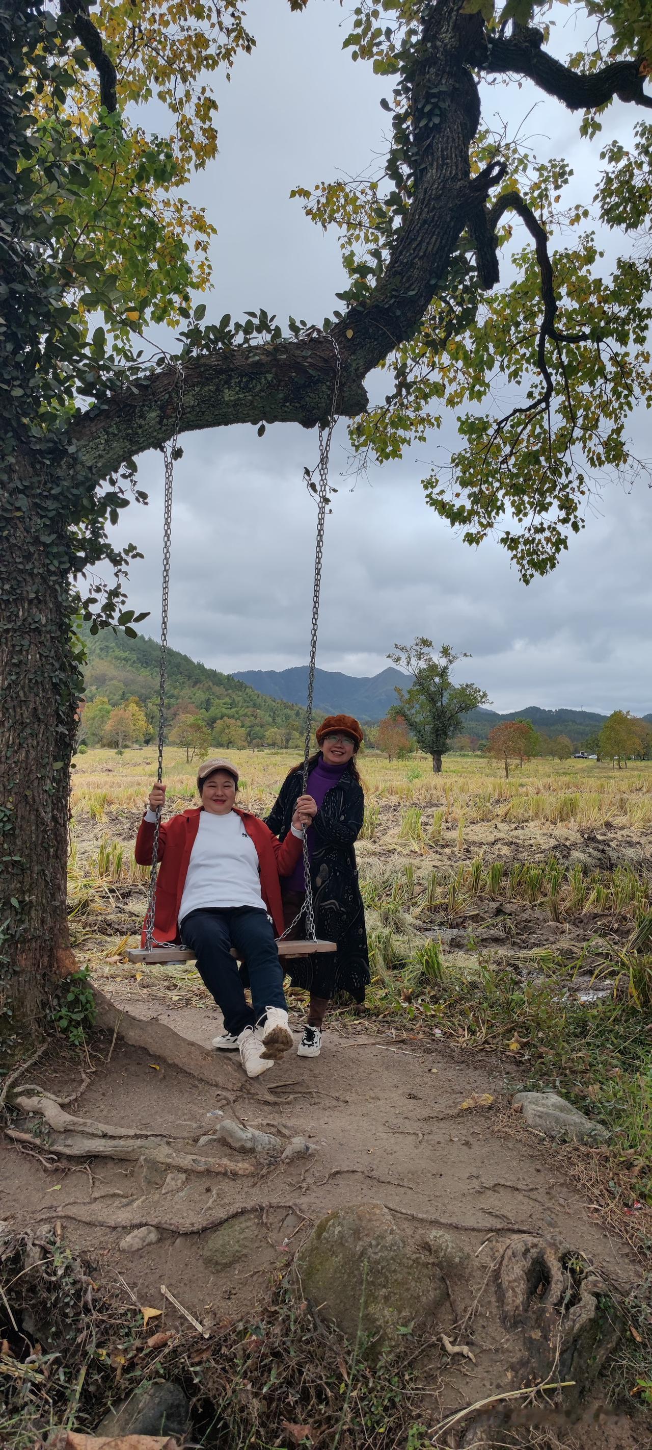 去不一样的地方，看不一样的风景，知道不一样的事，感悟不一样的人生！这句话，像是一