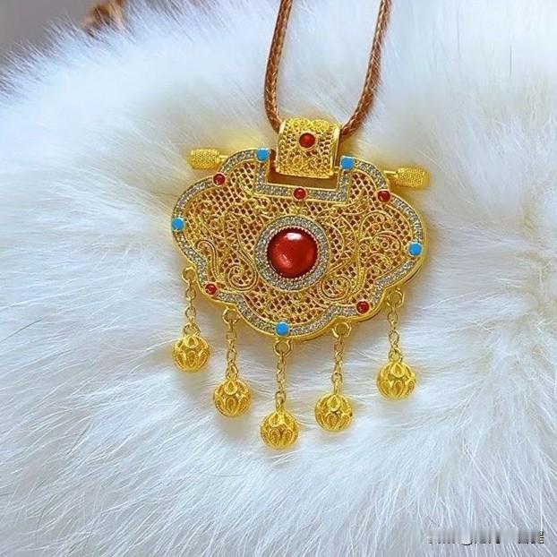 女人还是成熟点好，有的女人就像三岁孩子，喜欢伸手给别人要糖吃，向不会给你糖