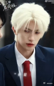 短剧从哪找来这么像的三张脸短剧剧组是“人脸复制大师”吗？这三张脸相似到让人惊叹