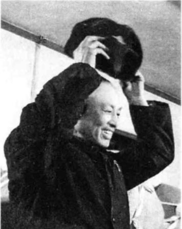 1975年，周养浩被特赦，重获自由后，国家允许他去任何地方，周养浩说，“我想去台