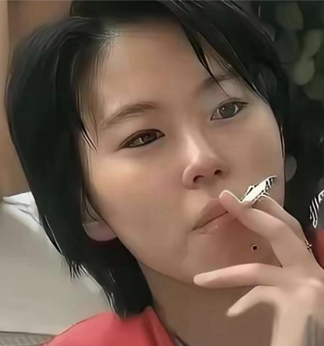 不是一家人，不进一家门。这娘仨真是前世的情今世的缘，生生不息承古拓今。[大笑][
