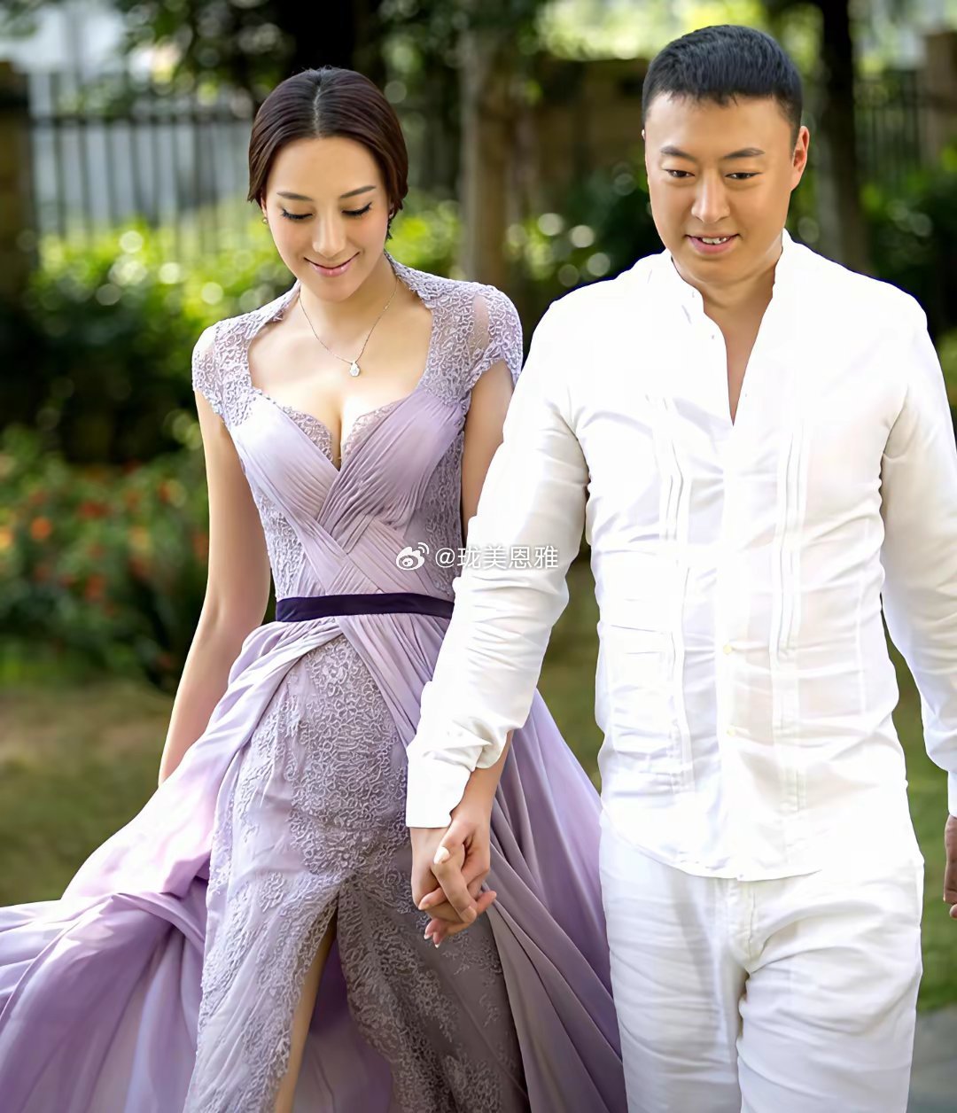 原来马琳这么幸福第一任妻子是漂亮的女演员第二任妻子是漂亮的运动员两任妻子都是大美