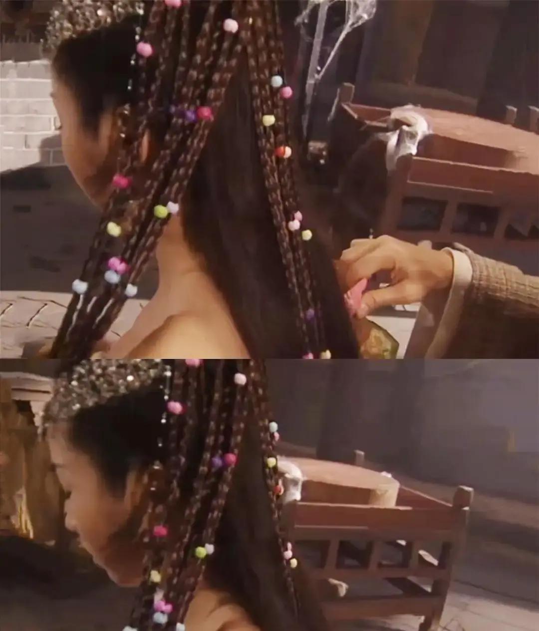 金庸写父子俩给姑娘疗伤，偷偷改了一笔，江湖就变了天。张翠山给殷素素疗毒，必