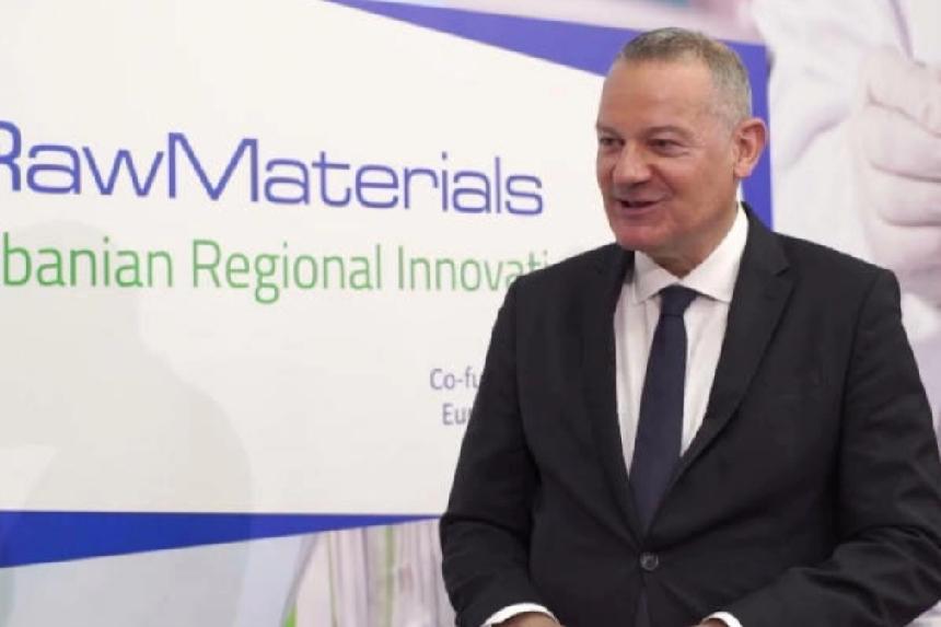 欧盟出台稀土投资计划，担忧美国成第二个中国！12月6日，路透社报道:“欧盟