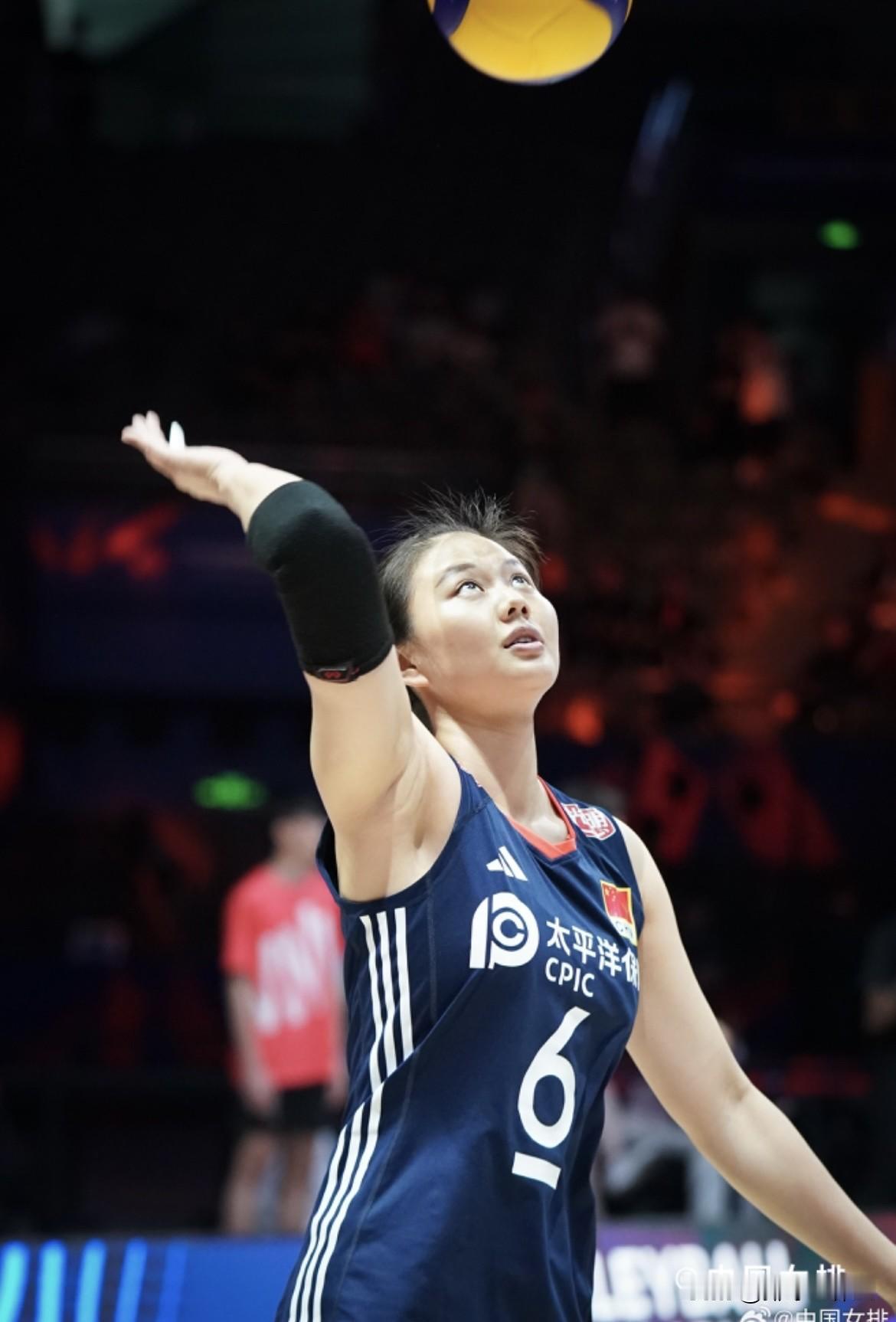 上海女排两场均战胜江苏女排，和19-20恒大两场均战胜江苏女排是同样的感觉！