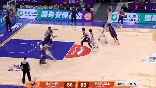 爆冷+绝杀！CBA排名一夜变天！中国男篮最强后卫又伤了！黑马逆袭北京时间4月2