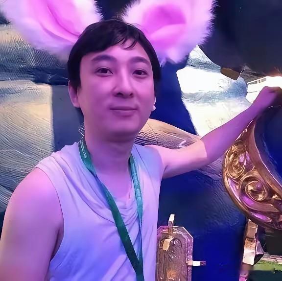 王思聪直播收700万打赏！我是真看不懂了讲真，昨晚刷到那条直播截图，我直接愣