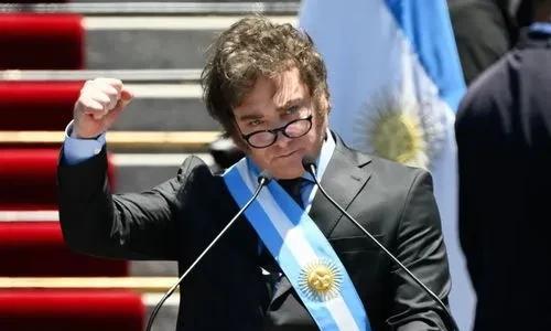米莱电锯不停，继续开动解剖阿根廷经济！据外媒报道：近日，阿根廷总统米莱取消了阿
