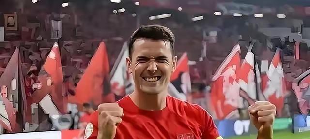 中超落下大幕，蓉城队长周定洋赛后亲口说：尚未续约，不要再炒假新闻，尘埃落定时听我