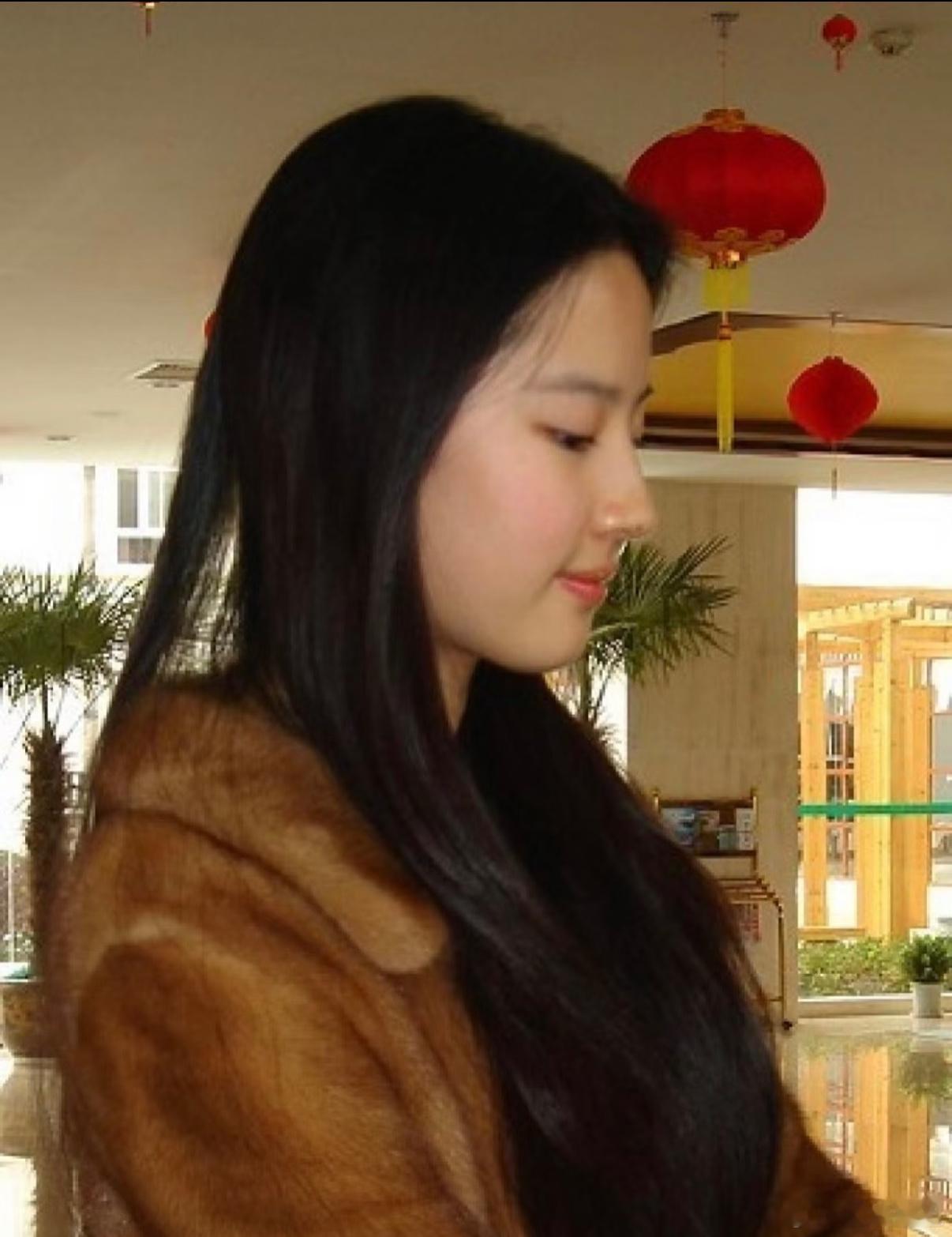 好小的头脸刘亦菲​​​