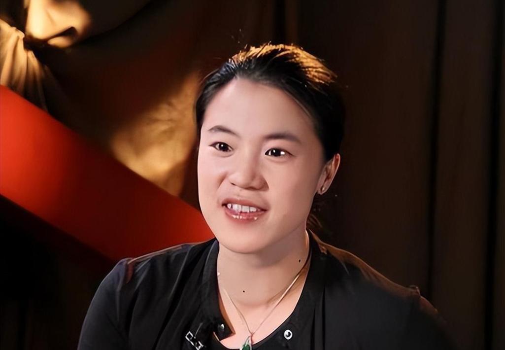 王艺迪今晚打桥本：王楠给出3个建议！打削球手，不用拍，要注意耐心点，削球手的
