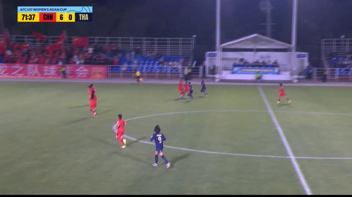 U17女足已经6：0领先泰国队了！三连胜，小组头名出线！场场大胜！相较女足，同
