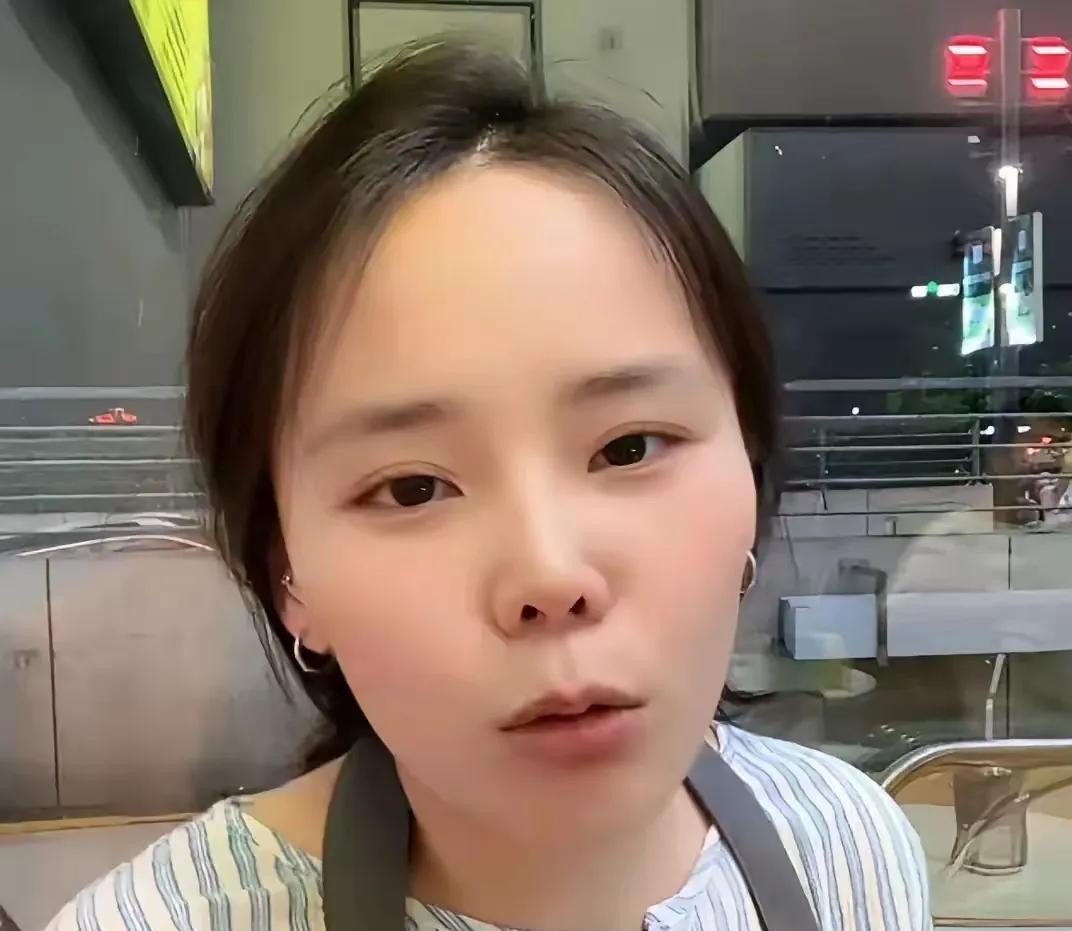 柴桑大姐今天早上说，标杆没有去北京？她签的字，该她负责了，她玩不过老杜的。好搞