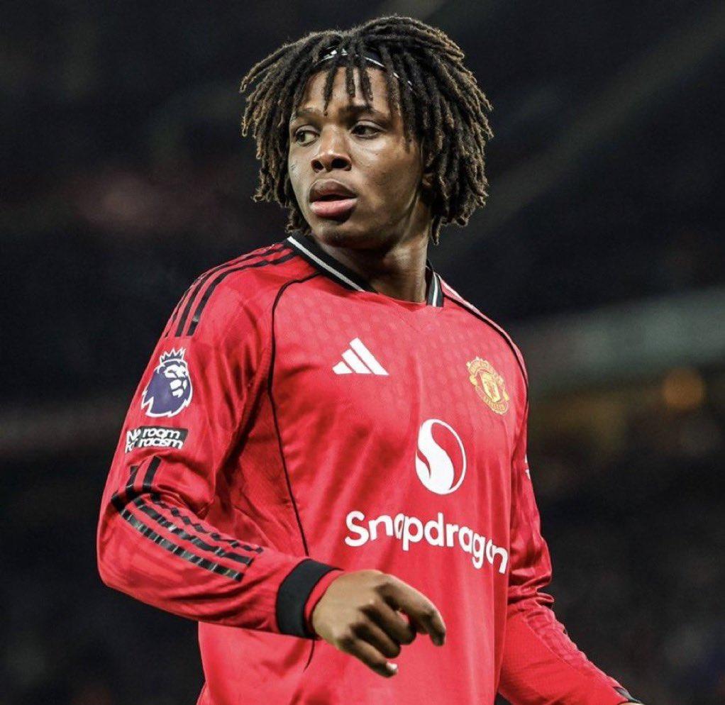 出任右边锋的多古对阵纽卡的表现👇：射正2次，打入制胜球触球57次3次被侵