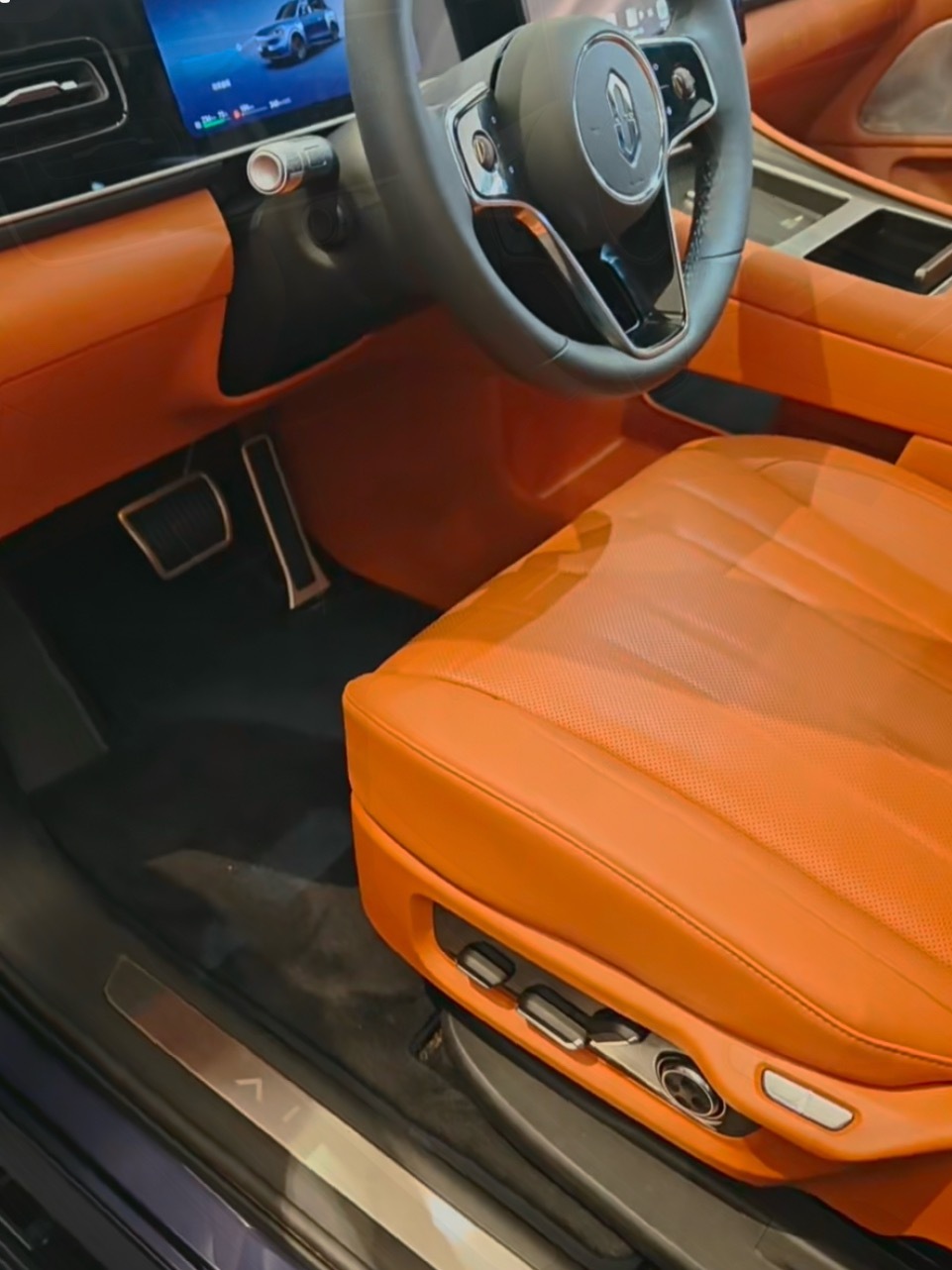 年轻人提车需要仪式感吗年轻人的分享欲提车后到达顶峰提了全新问界M7后，感觉生活半