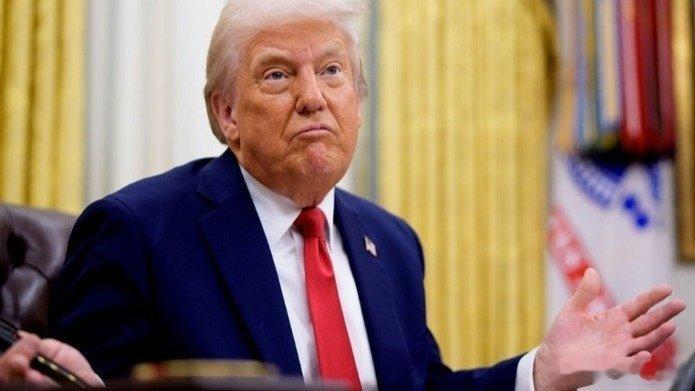 【美媒：特朗普的屈服表明，他成为“跛脚鸭”的迹象已显现】共和党人不顾美国总统特朗