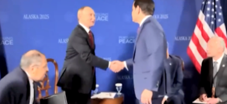 普京不愧是高手，一句话，“怼”的卢比奥无法接招！普京访美期间，拉夫罗夫穿了一