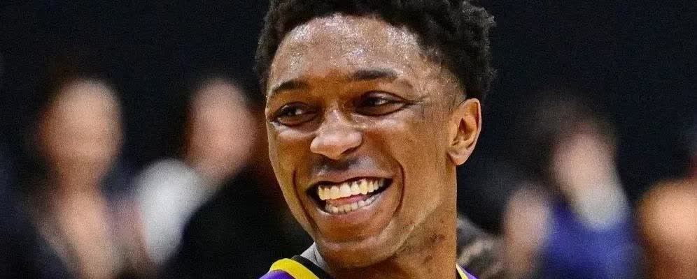 毁天才只需要一通电话安吉把湖人叫去，交易完成那一刻，他就被扔出NBA大门